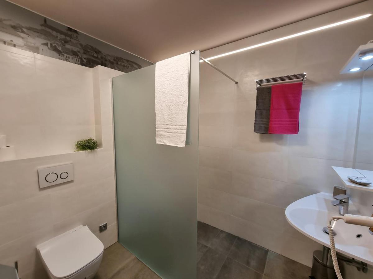 Apartmany Etenia Кадань Экстерьер фото