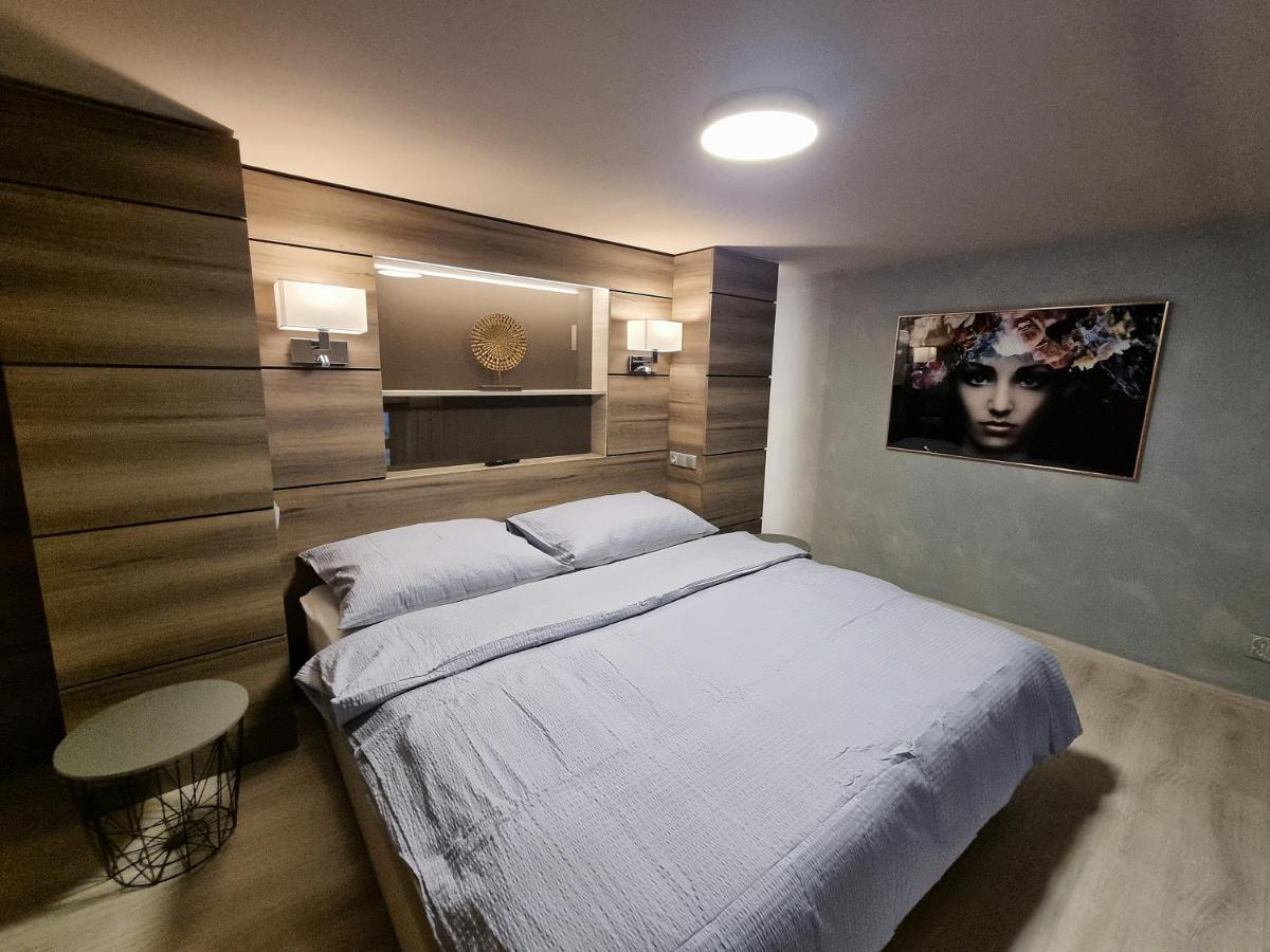 Apartmany Etenia Кадань Экстерьер фото