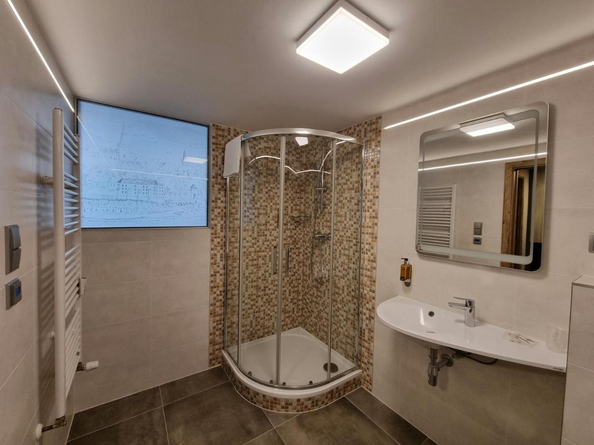 Apartmany Etenia Кадань Экстерьер фото